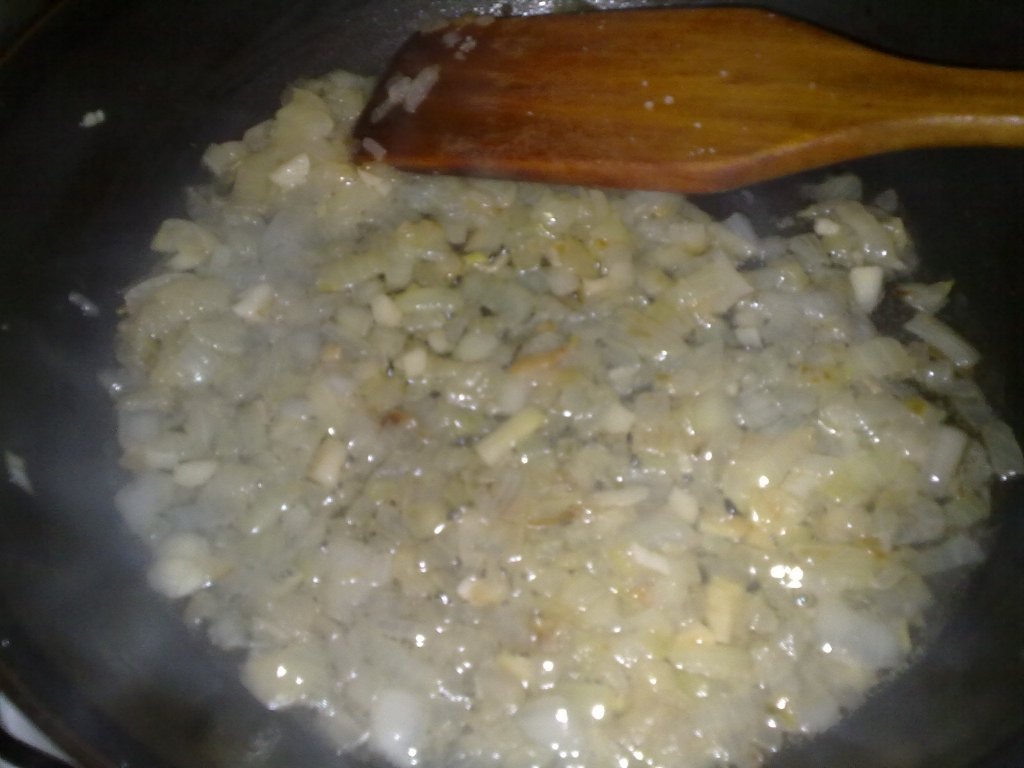 Ciuperci   pleurotus cu ceapa si bulion(post)