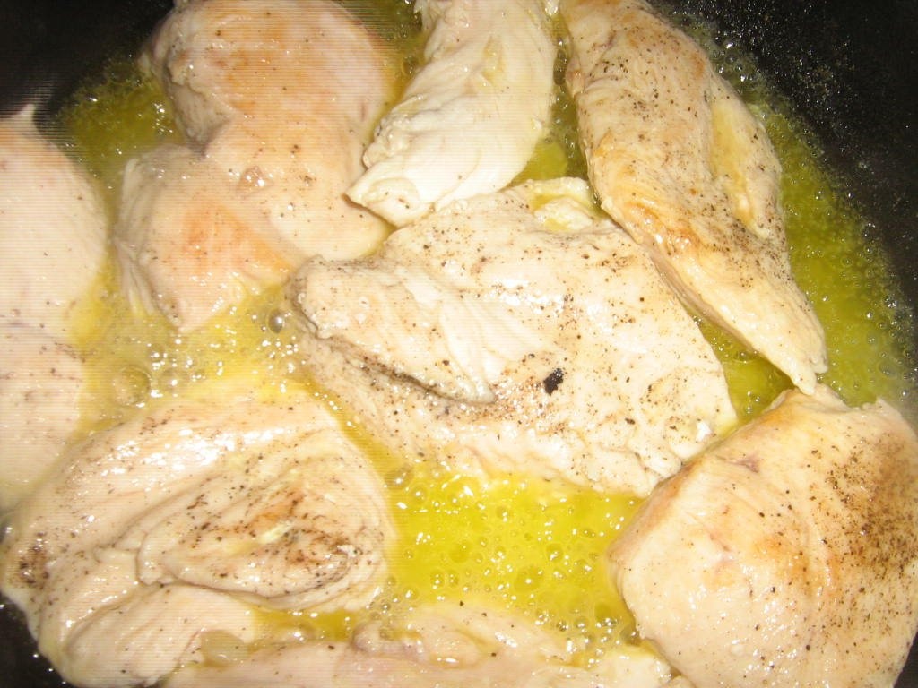 piept de pui cu sos de usturoi