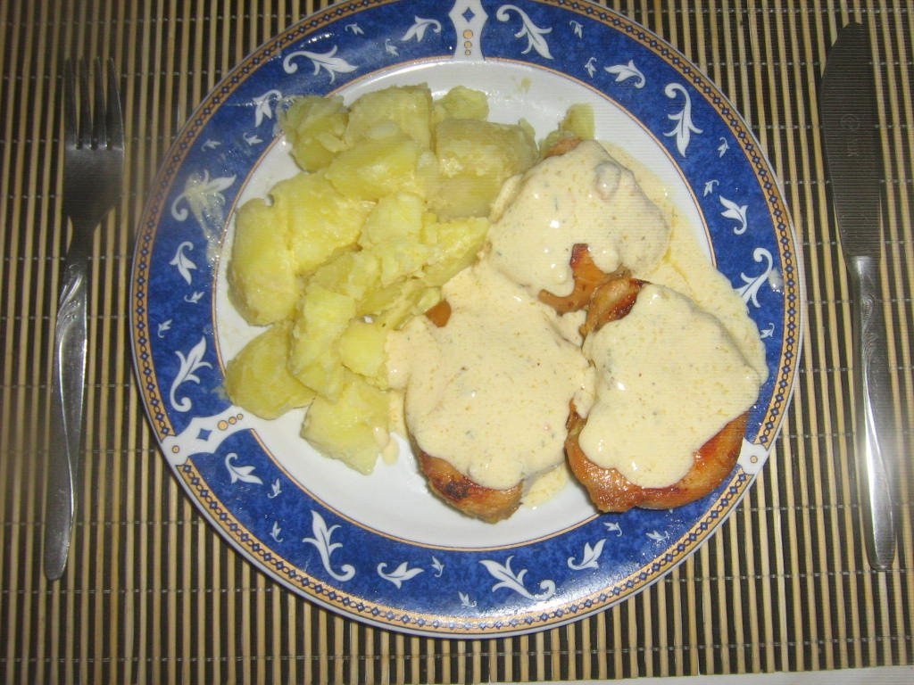 piept de pui cu sos de usturoi