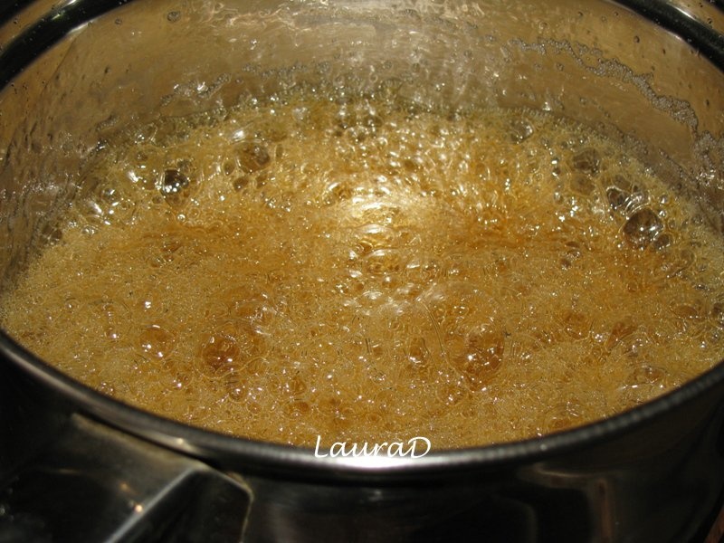 Tort Eclair cu cappuccino si caramel