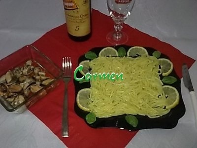 Scoici cu garnitura de spaghete