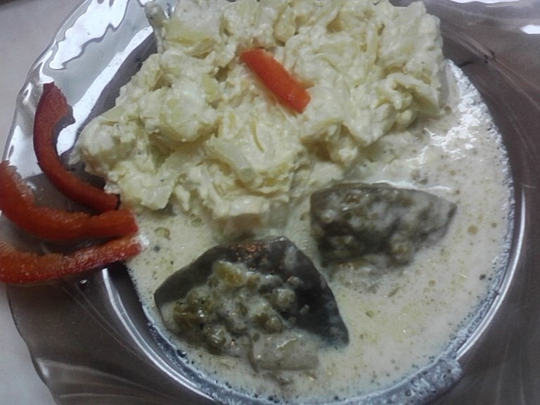 Ficat de porc in  sos de smantana