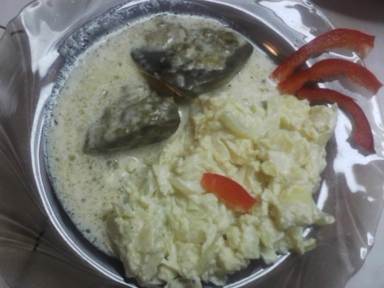 Ficat de porc in  sos de smantana