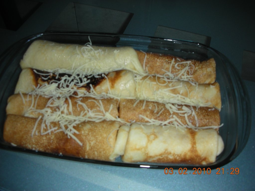 Clatite cu cas si sunca