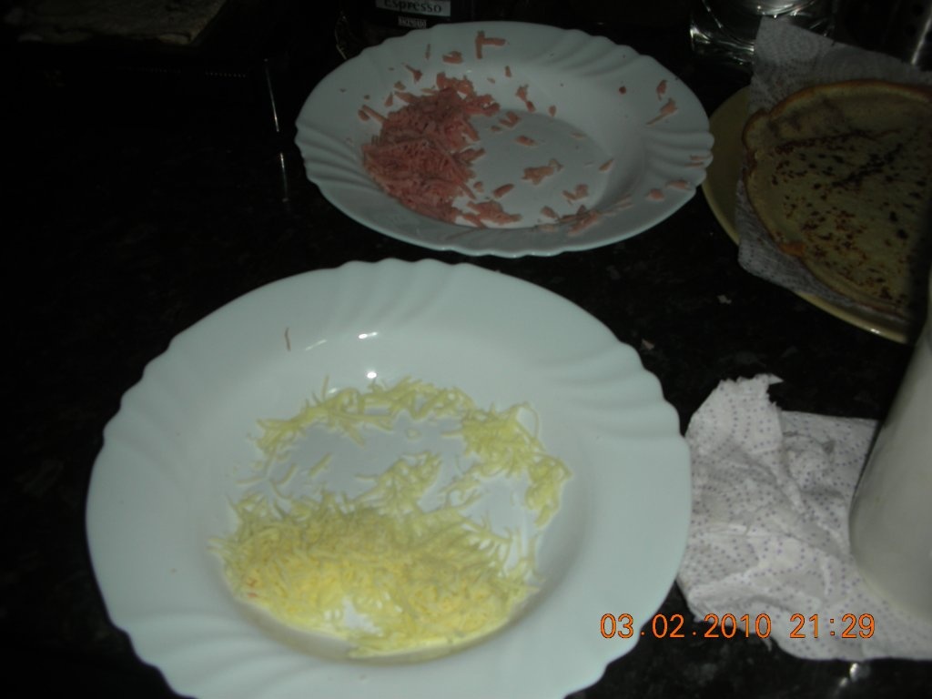 Clatite cu cas si sunca