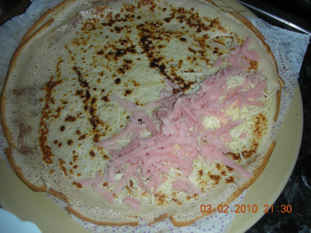 Clatite cu cas si sunca