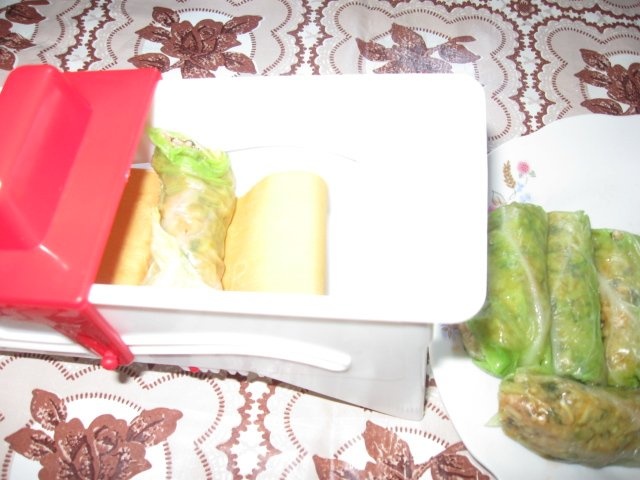 Sarmale cu orez in foi de varza dulce