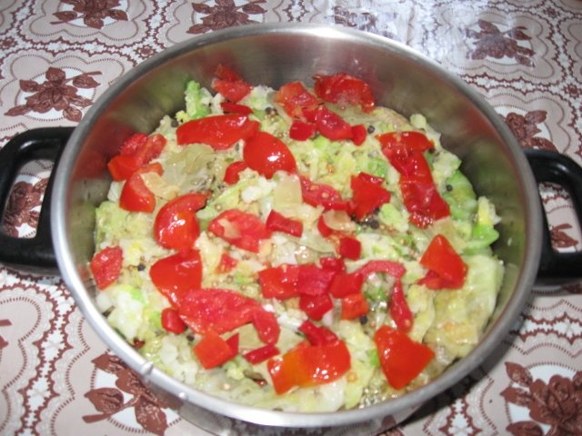 Sarmale cu orez in foi de varza dulce