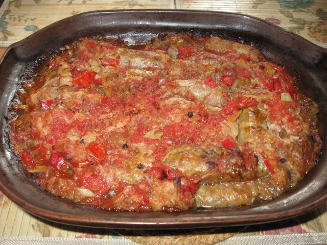 Sarmale cu orez in foi de varza dulce