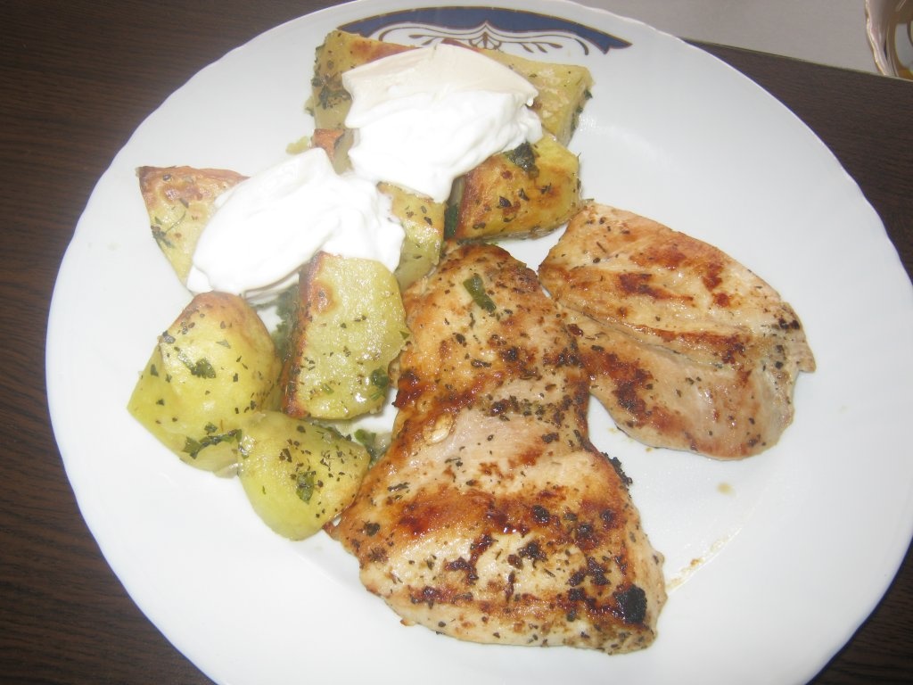 piept de pui cu cartofi copti