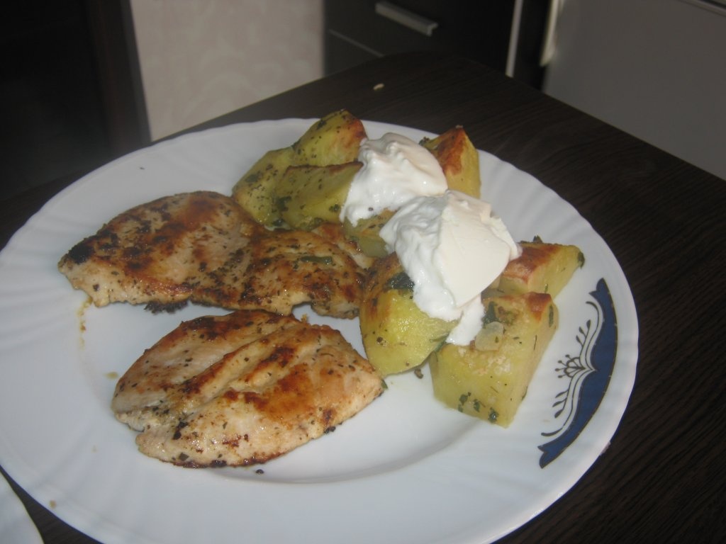 piept de pui cu cartofi copti