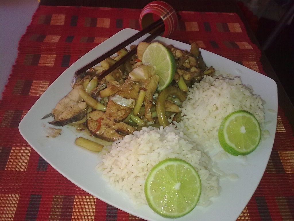 pastrav cu pastai si sos de soia