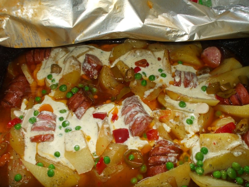 Carnati cu cartofi la cuptor