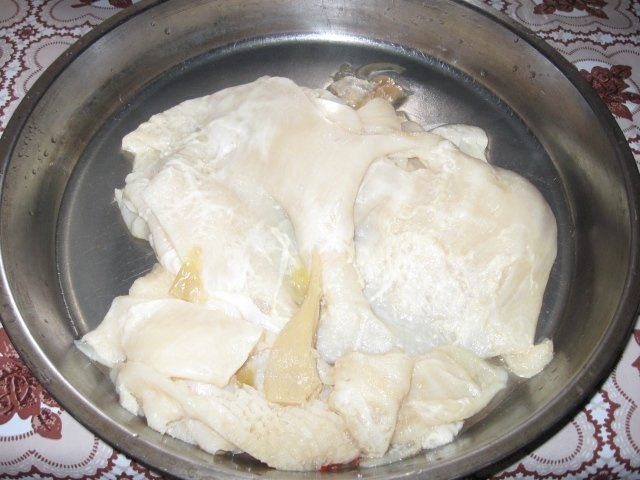 Snitele din burta de vita prajite sau coapte la cuptor