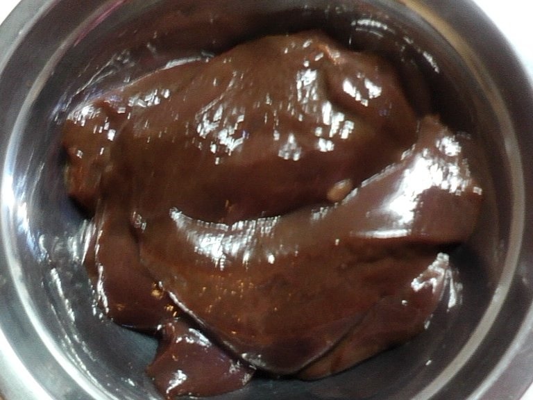 Ficat cu usturoi si mamaliga