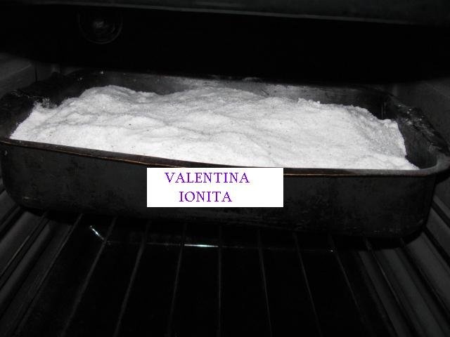 Dorada gustos si exotic in crusta de sare