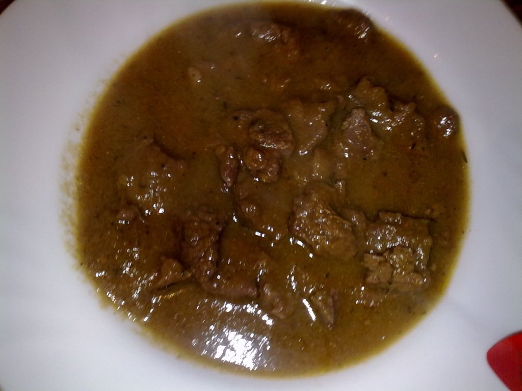 Carnita de taur in sosulet.