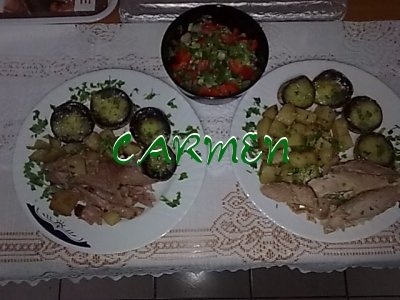 Copane de curcan, cu garnitura de cartofi si ciuperci umplute