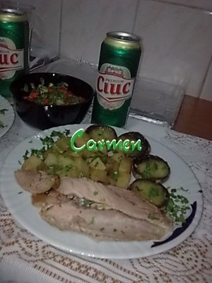 Copane de curcan, cu garnitura de cartofi si ciuperci umplute