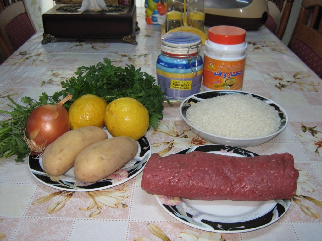 Chiftelute la cuptor cu sos de susan -Kofta bi tahini