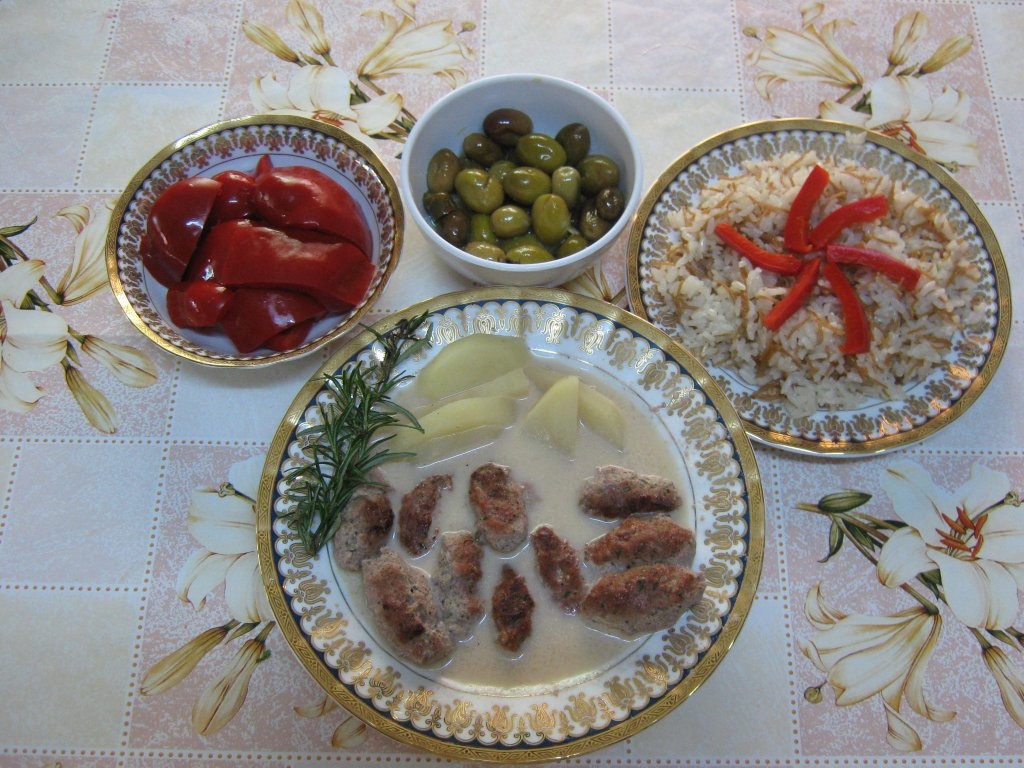 Chiftelute la cuptor cu sos de susan -Kofta bi tahini