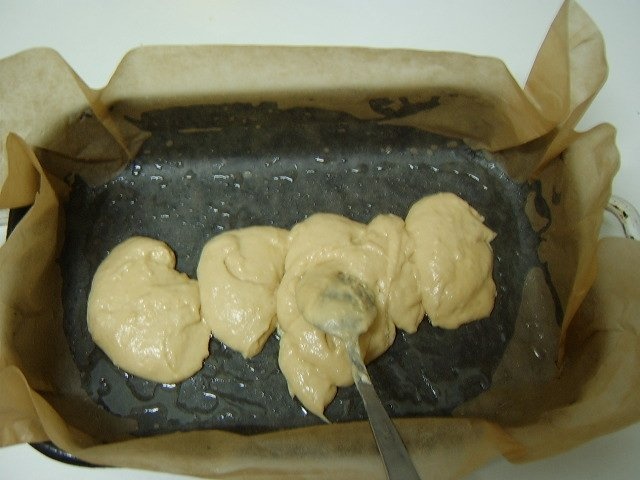 Prajitura cu branza de vaci si stafide