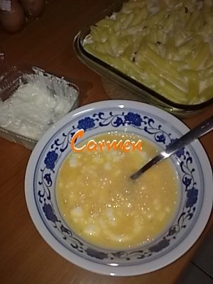 Budinca din penne rigate cu branza de vaci