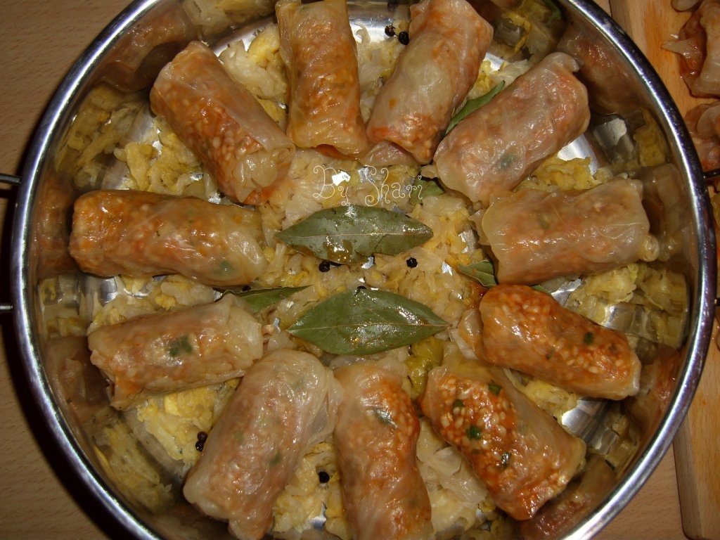 Sarmale cu orez si cimbru