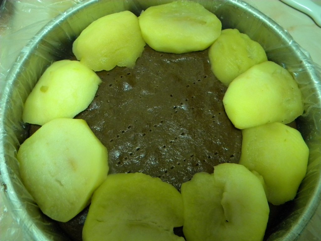 Tort de ciocolata cu mere