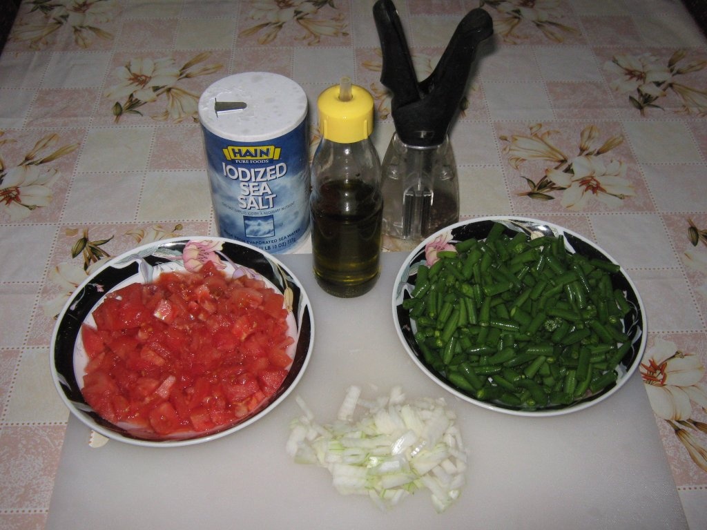 Salata orientala de fasole verde -Fasooleyah khodra bi zeit – specific tarilor arabe