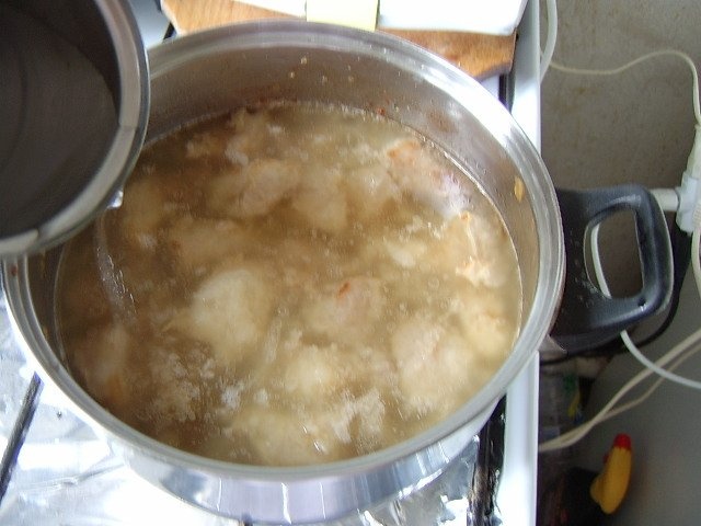 Mancare de castraveti murati cu carne de porc