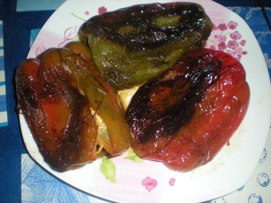 Ardei copti cu sos propriu(Pimientos asados)