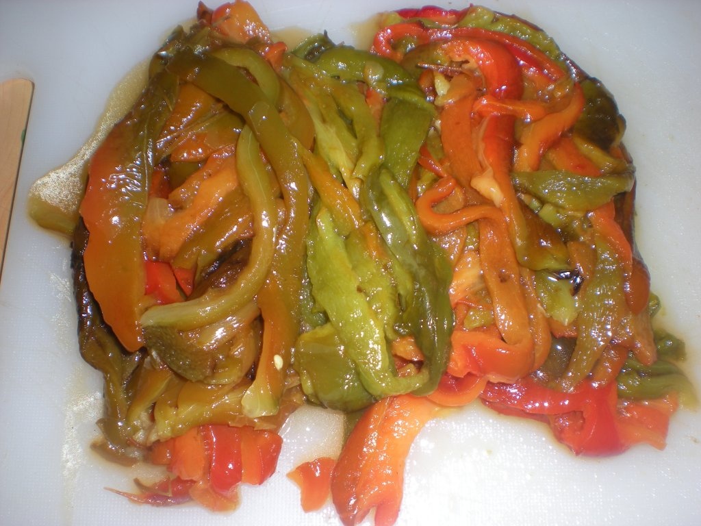 Ardei copti cu sos propriu(Pimientos asados)