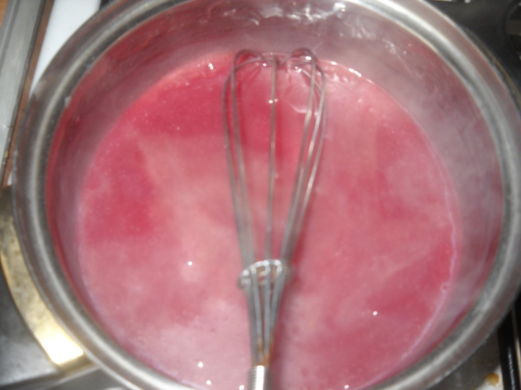 Gratar cu piure de cartofi si sos de visine