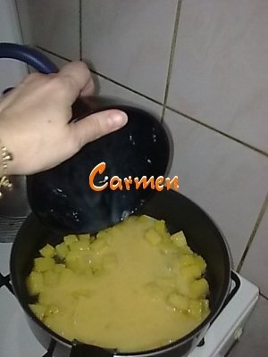 Omleta cu mamaliga prajita