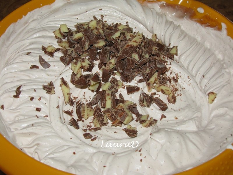 Tort Tiramisu cu ciocolata
