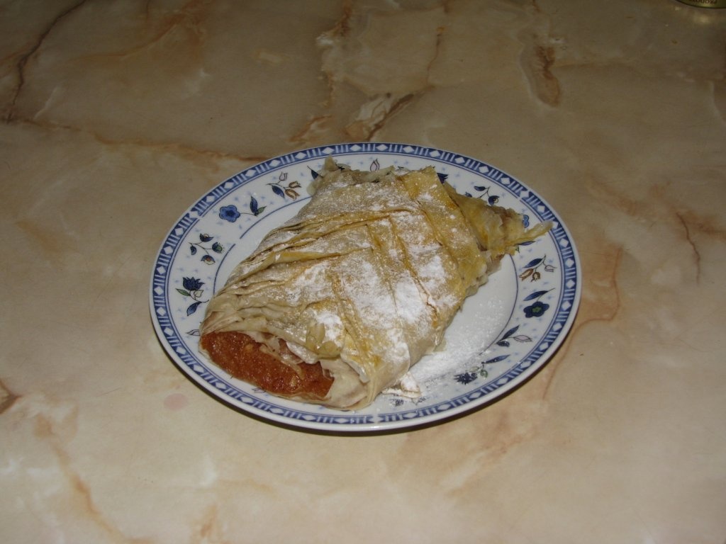 Strudel cu mere