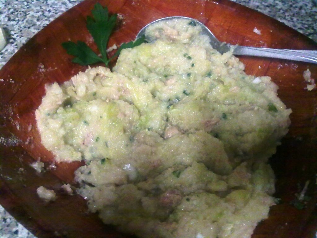 Chiftele din dovlecel si ton