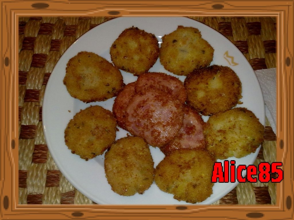 Chiftele din dovlecel si ton