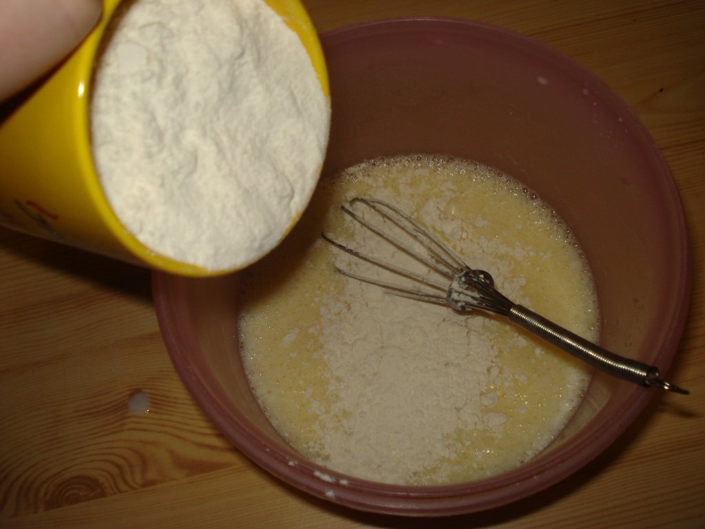 Clatite cu crema si banane