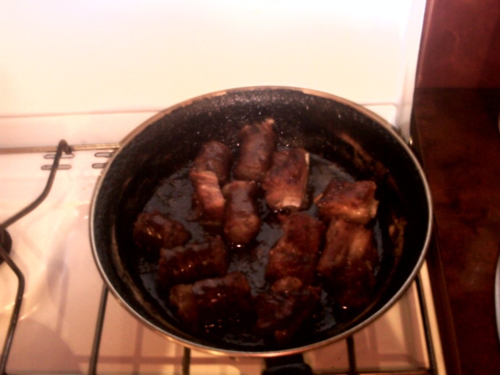 Mamaliga cu intinsoare de carnat