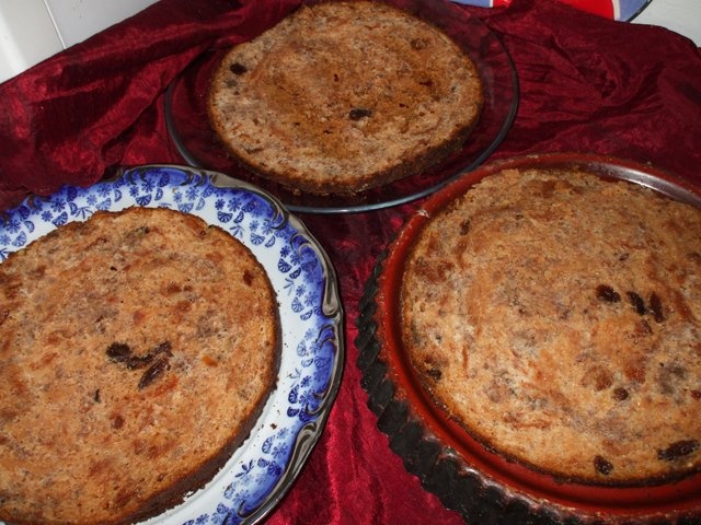 Tort de ciocolata cu blat de caise