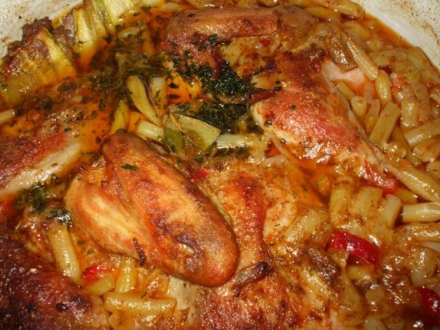 Pui la cuptor cu fasole verde