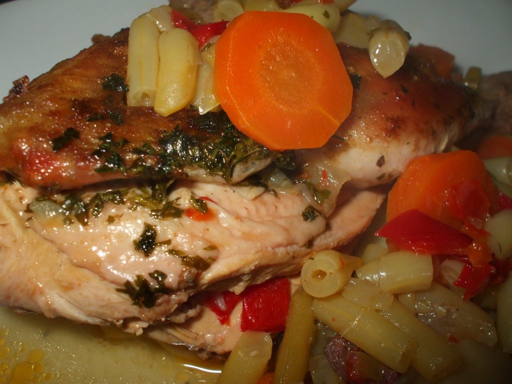 Pui la cuptor cu fasole verde