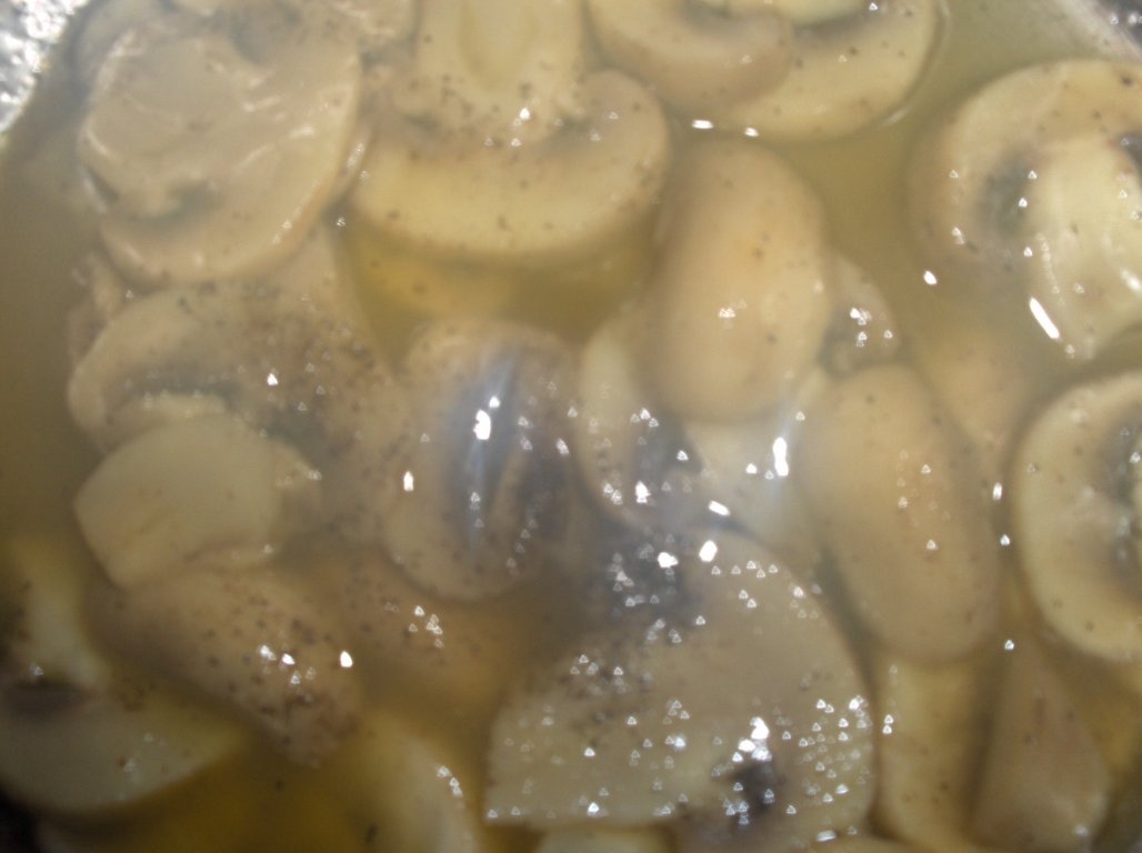 ´´Bife flambe´´ cu sos de ciuperci