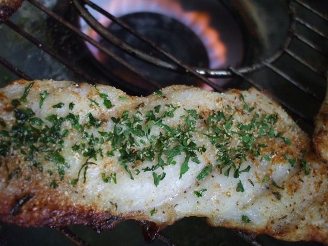 File de pangasius pe gratar