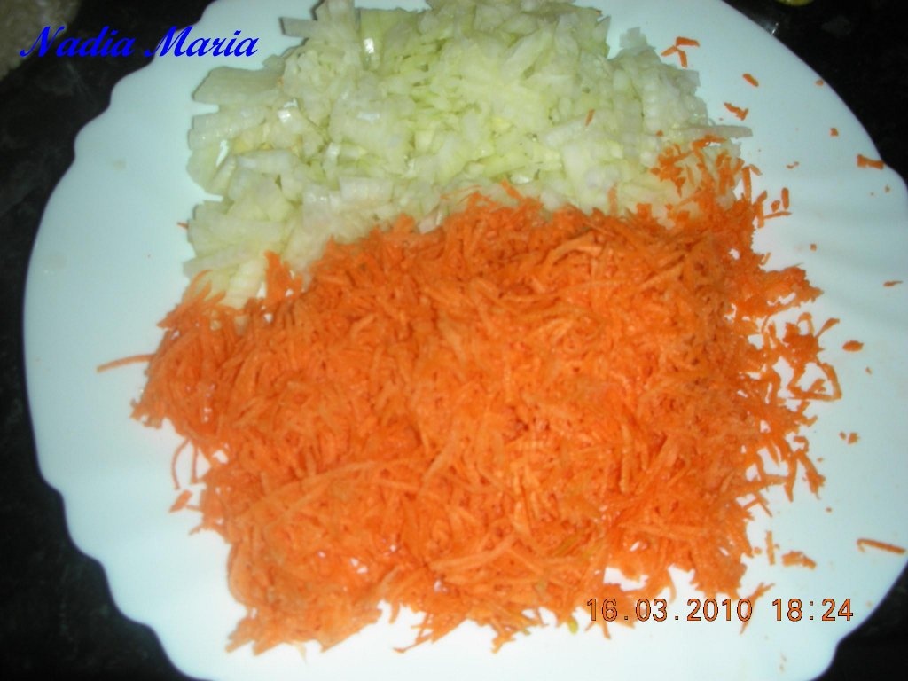 Pilaf de orez cu pulpe de pui