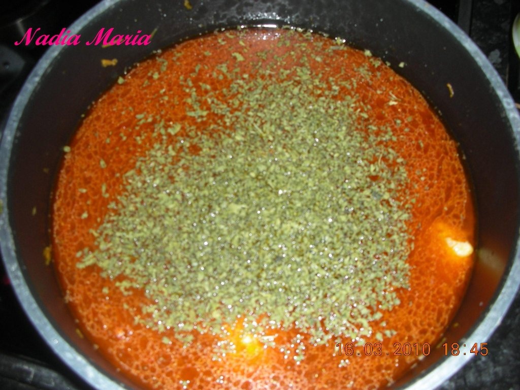 Pilaf de orez cu pulpe de pui