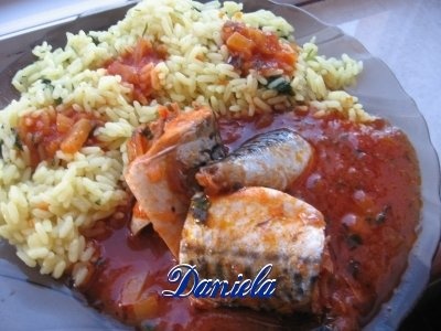 macrou cu sos de rosii