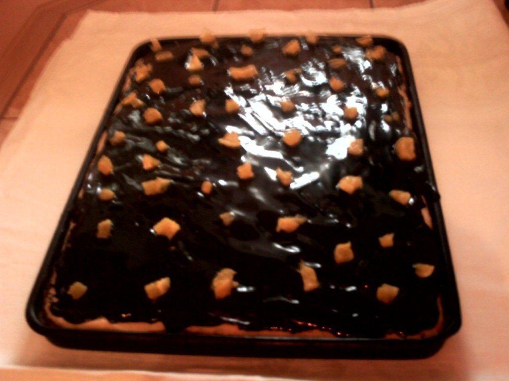 Prajiture de mere cu nuca si branza dulce